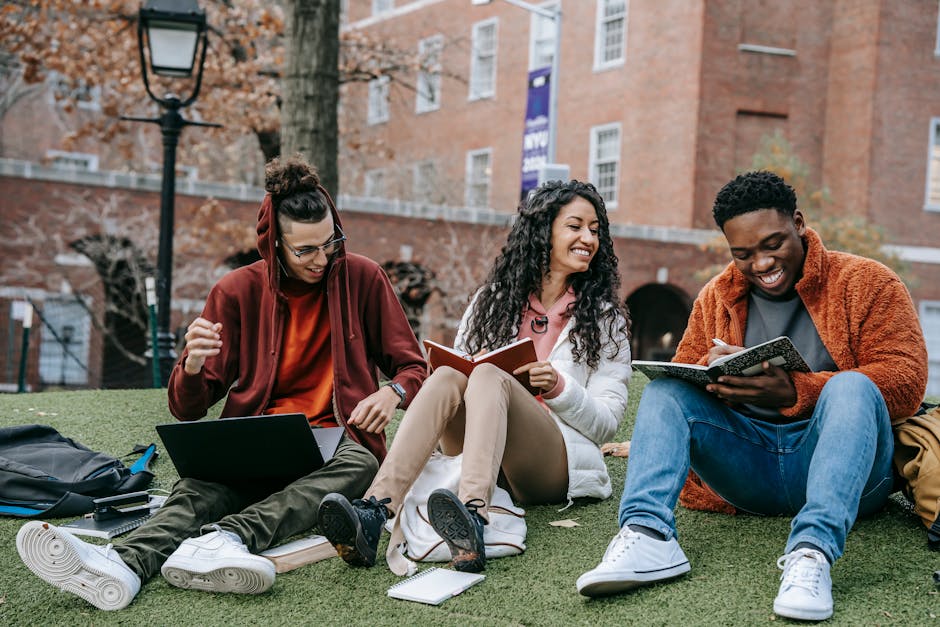 How do I write a strong thesis for a critical essay?